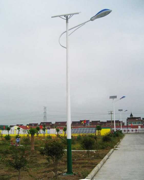 西乡塘区6米特价太阳能路灯05